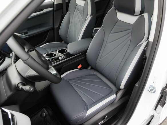 2026 Geely Atlas II, белый, 3415990 рублей - вид 10