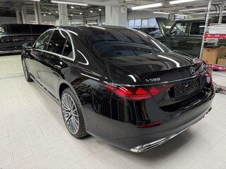 2026 Mercedes-Benz S-Класс 580 Long 4MATIC VII (W223) Рестайлинг, чёрный, 33100000 рублей, вид 5