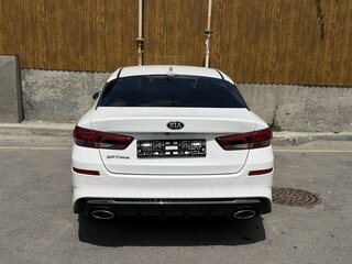 2018 Kia Optima IV Рестайлинг, белый, 1500000 рублей, вид 5