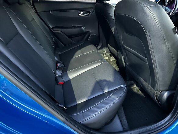 2019 Kia Rio IV, синий, 1525000 рублей - вид 12