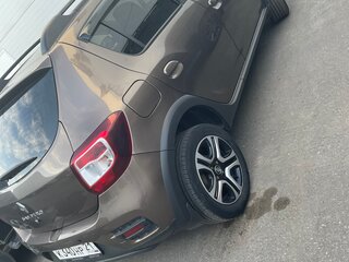 2020 Renault Sandero Stepway II Рестайлинг, коричневый, 900000 рублей, вид 5