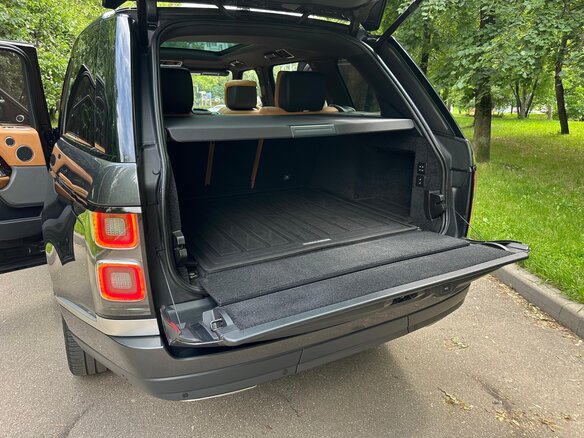 2021 Land Rover Range Rover IV Рестайлинг, серый, 8000000 рублей - вид 14