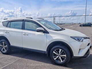 2018 Toyota RAV4 IV (XA40) Рестайлинг, белый, 1910000 рублей, вид 2