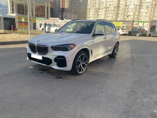 2021 BMW X5 40i IV (G05/G18), белый, 8700000 рублей, вид 1