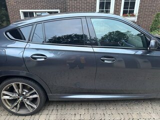 2021 BMW X6 40d III (G06), серый, 9000000 рублей, вид 5