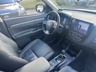 2015 Mitsubishi Outlander III Рестайлинг 2, белый, 1799000 рублей, вид 5