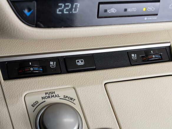 2014 Lexus ES 250 VI, коричневый, 1799000 рублей - вид 23