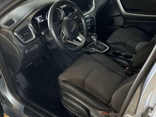 2022 Kia Ceed III Рестайлинг, серый, 2400000 рублей, вид 5