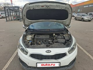 2017 Kia Ceed II Рестайлинг, серый, 800000 рублей, вид 1