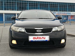 2011 Kia Cerato 6-speed II, чёрный, 600000 рублей, вид 1