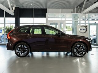 2026 Volvo XC60 II Рестайлинг 2, красный, 11000000 рублей, вид 4