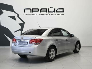 2010 Chevrolet Cruze I, серебристый, 679900 рублей, вид 3
