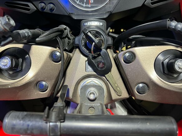 2015 Honda VFR 800, красный, 745000 рублей - вид 24
