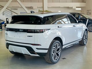 2025 Land Rover Range Rover Evoque II Рестайлинг, белый, 5900000 рублей, вид 5
