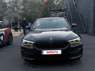 2019 BMW 5 серии 520d VII (G30/G31/G38), чёрный, 2790000 рублей, вид 2