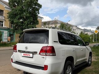 2011 Toyota Land Cruiser 200 Series, белый, 2890000 рублей, вид 2