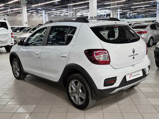 2019 Renault Sandero Stepway II Рестайлинг, белый, 1149000 рублей, вид 4