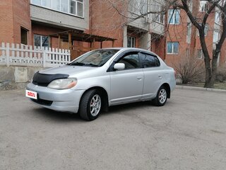 2002 Toyota Platz, серебристый, 270000 рублей, вид 2