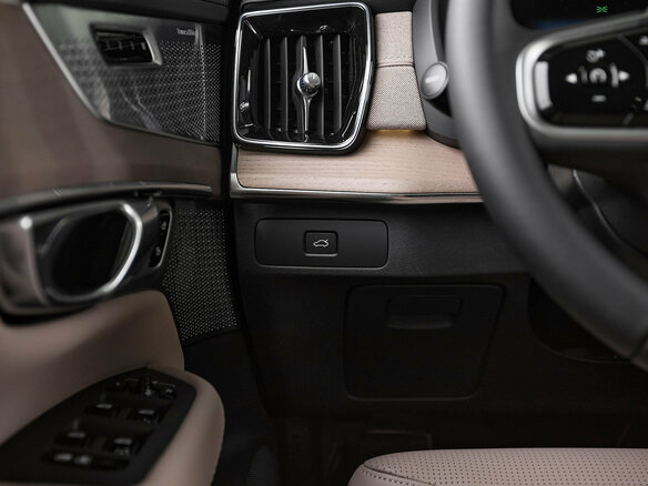 2026 Volvo XC90 B6 II Рестайлинг 2, чёрный - вид 21