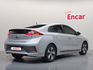 2018 Hyundai IONIQ, серебристый, 1150001 рублей, вид 2