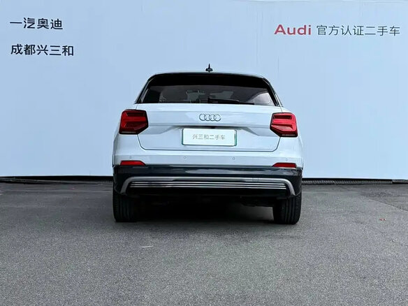 2019 Audi Q2 L e-tron I, белый - вид 4