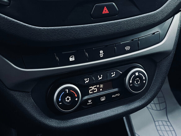 2018 Lada (ВАЗ) Vesta I, белый, 890000 рублей - вид 14