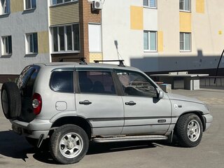 2004 Chevrolet Niva I, серебристый, 175000 рублей, вид 2