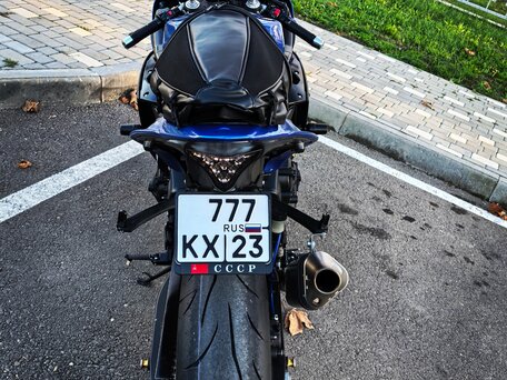 2010 Yamaha YZF-R1, синий, 750000 рублей, вид 2