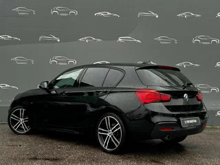 2019 BMW 1 серии 118i II (F20/F21) Рестайлинг 2, чёрный, 1892800 рублей, вид 4