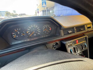 1993 Mercedes-Benz E-Класс 220 I (W124), серый, 650000 рублей, вид 5