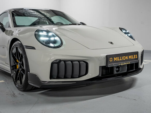 2026 Porsche 911 Turbo S VIII (992) Рестайлинг, серый - вид 3