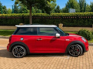 2021 Mini Hatch JCW III (F55/F56) Рестайлинг 2, красный, 3900000 рублей, вид 5