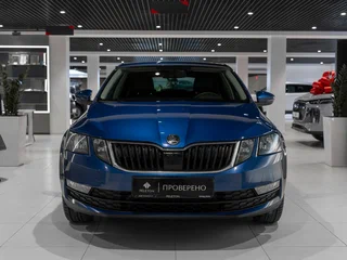 2018 Skoda Octavia III (A7) Рестайлинг, синий, 1560000 рублей, вид 3