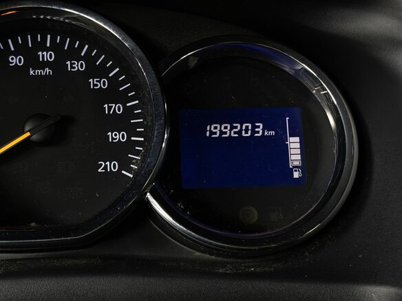 2014 Renault Sandero II, чёрный - вид 16