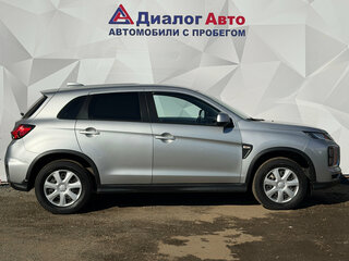 2021 Mitsubishi ASX I Рестайлинг 3, серый, 1850000 рублей, вид 4