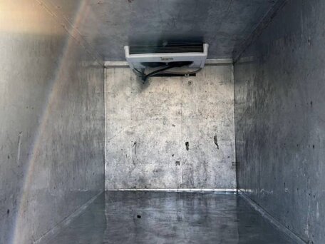 2011 Volkswagen Transporter, белый, 1300000 рублей, вид 4