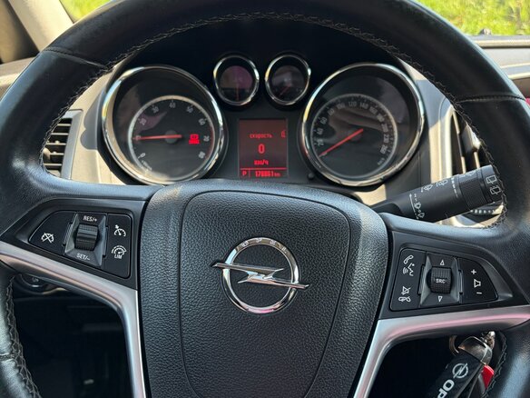 2012 Opel Astra GTC J Рестайлинг, серый - вид 10