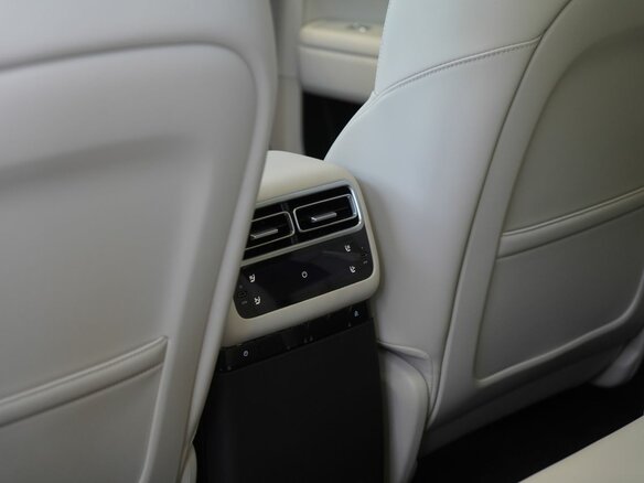 2026 Li Auto (Lixiang) L6 I, белый, 8790000 рублей - вид 25