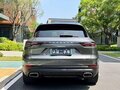 2022 Porsche Cayenne E-Hybrid III, серый, 5860633 рублей - вид 2