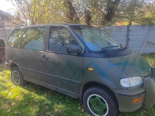 1997 Nissan Serena I (C23), зелёный, 260000 рублей, вид 3