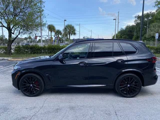 2023 BMW X5 40i IV (G05/G18) Рестайлинг, чёрный, 11990000 рублей, вид 2