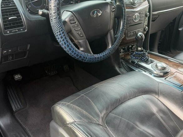 2013 Infiniti QX80 I, чёрный, 2100000 рублей - вид 4