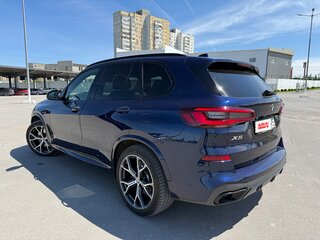 2021 BMW X5 40d IV (G05/G18), синий, 8450000 рублей, вид 3