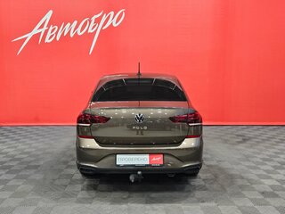 2021 Volkswagen Polo VI, коричневый, 1650000 рублей, вид 4