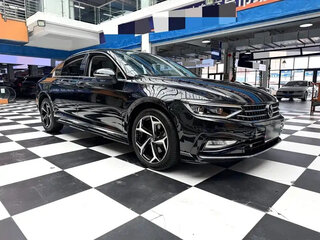 2023 Volkswagen Magotan B8 Рестайлинг, чёрный, 2100000 рублей, вид 3