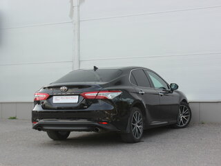 2021 Toyota Camry VIII (XV70), чёрный, 2797000 рублей, вид 2