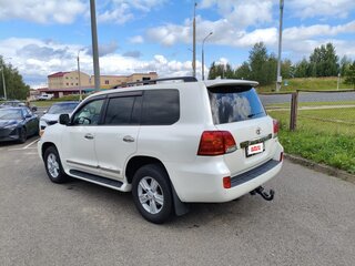 2013 Toyota Land Cruiser 200 Series Рестайлинг 1, белый, 3950000 рублей, вид 2