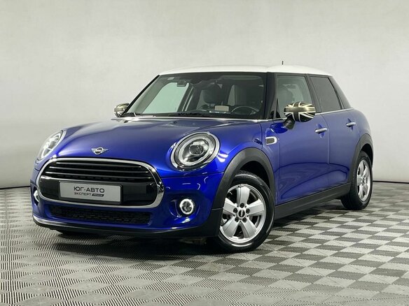 2020 Mini Hatch Cooper III (F55/F56) Рестайлинг, синий, 1899000 рублей