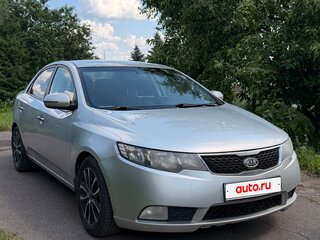 2010 Kia Cerato II, серебристый, 600000 рублей, вид 4