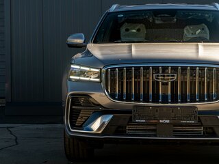 2026 Geely Monjaro (Xingyue L) I Рестайлинг 2 (China Market), серебристый, 4150000 рублей, вид 4